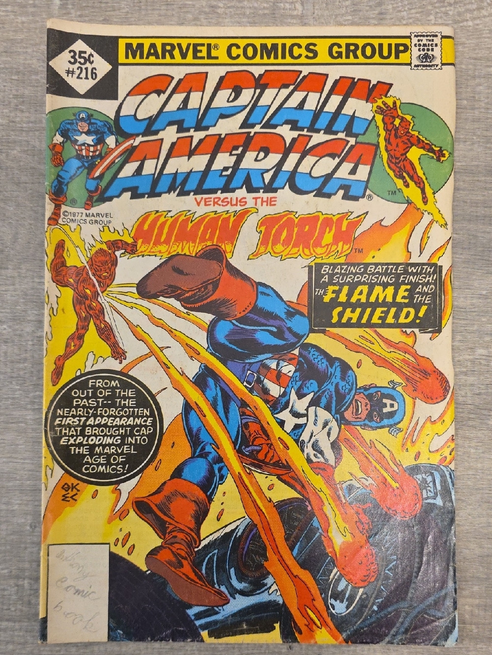 Captain America 216  Human Torch! Stan Lee Jack Kirby 1977 Marvel Comic b737